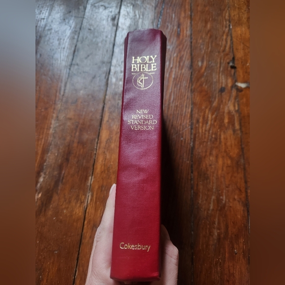 New Revised Standard Version HOLY BIBLE 1990 Red Hardcover United Methodist - Picture 3 of 13